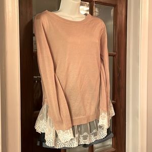 NWT H&M pastel pink sweater with lace detailing and ribbon back - size small
